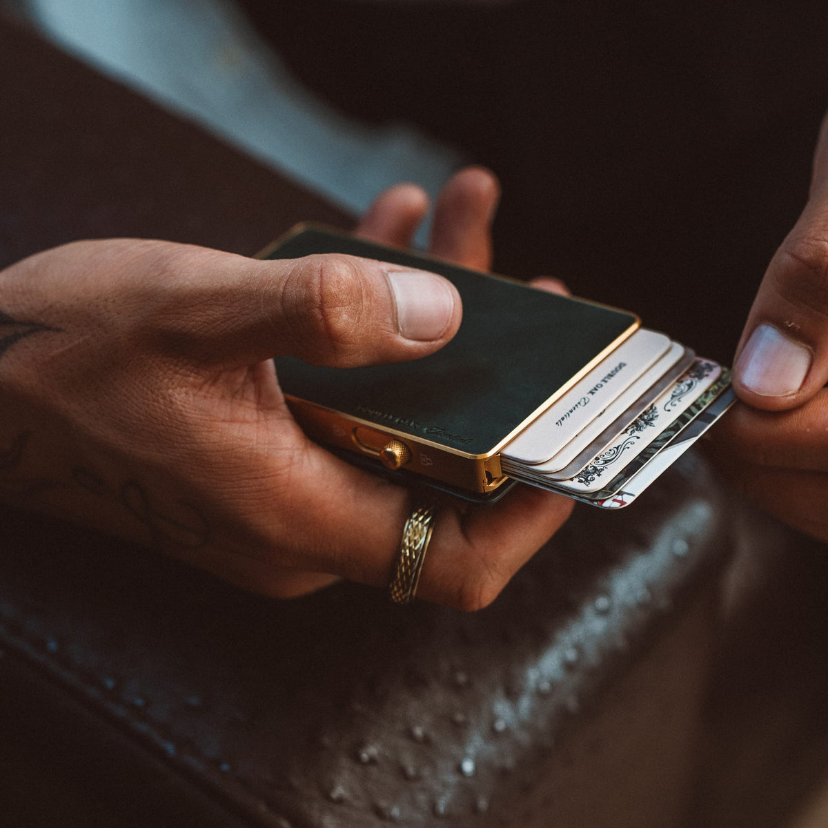 Double Oak Essentials Mod Wallet – Pop-Up Card Holder & Optional Attachments